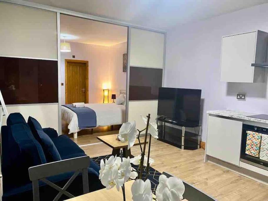 Lovely 1 Bed Studio Apartment With Free Parking Oxford Esterno foto