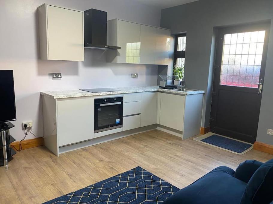 Lovely 1 Bed Studio Apartment With Free Parking Oxford Esterno foto